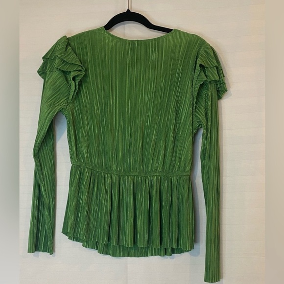 Zara Bohemian Green V-Neck Pleated Ruffle Sleeve Shirt Size Small Festival Retro - Picture 11 of 11